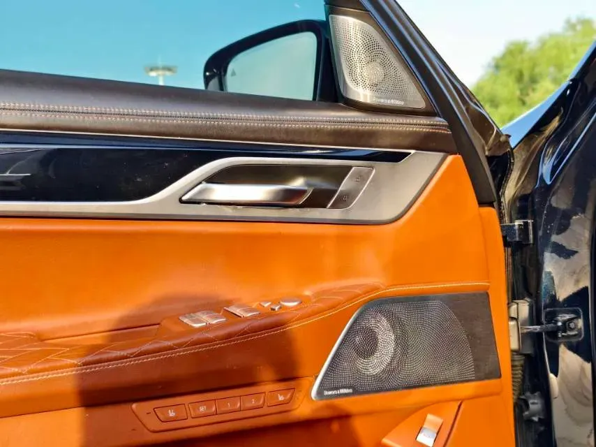 2019 BMW 7 Series 3.0T 340HP L6 8AT,autocango,china used car exporter,china ev exporter,chinese used car exporter,chinese used ev exporter