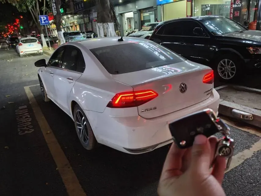 2021 Volkswagen Lamando 1.4T 150HP L4 7DCT,autocango,china used car exporter,china ev exporter,chinese used car exporter,chinese used ev exporter