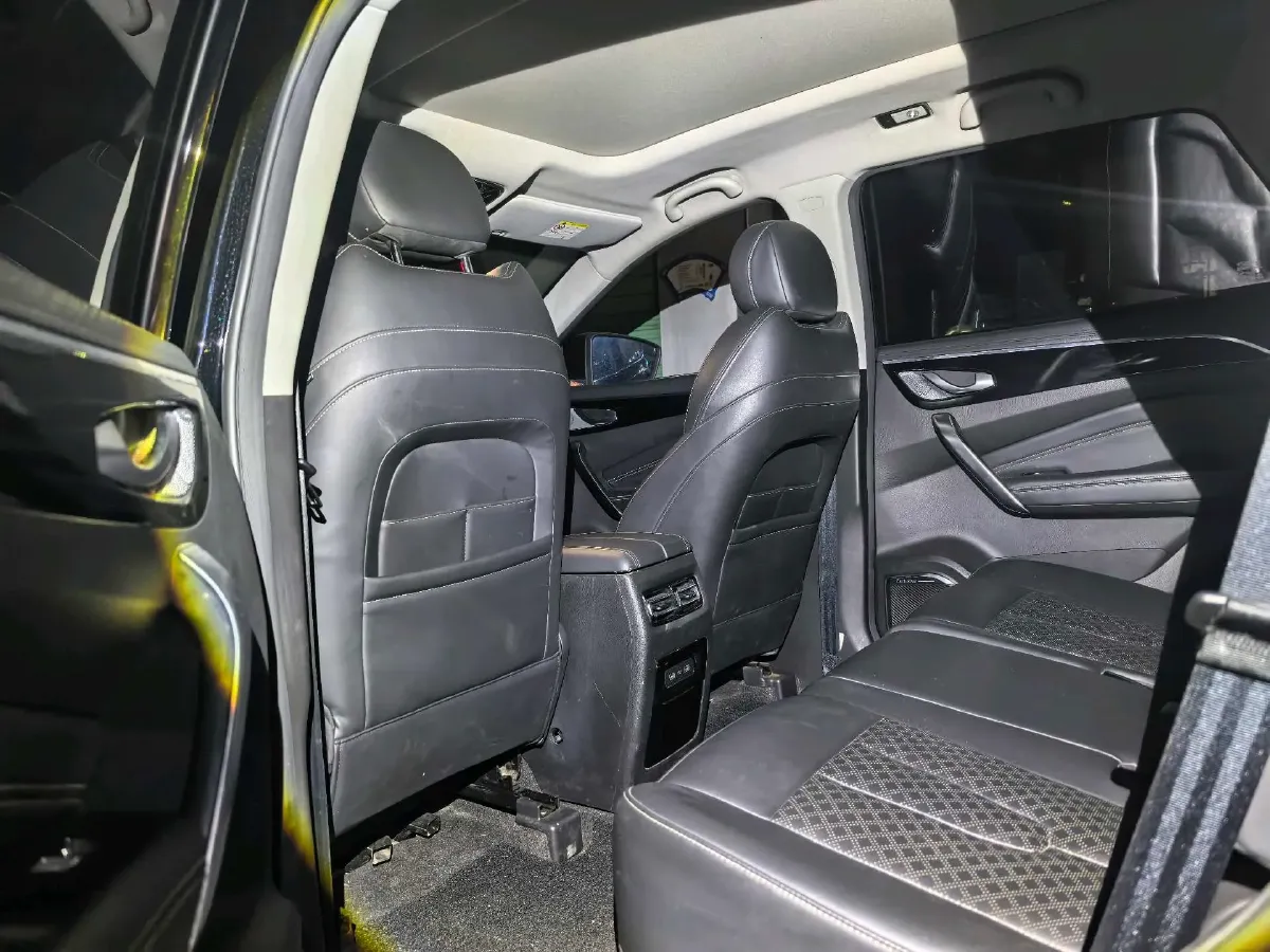 2021 Volkswagen T-Cross 1.5L 113HP L4 6AT,autocango,china used car exporter,china ev exporter,chinese used car exporter,chinese used ev exporter