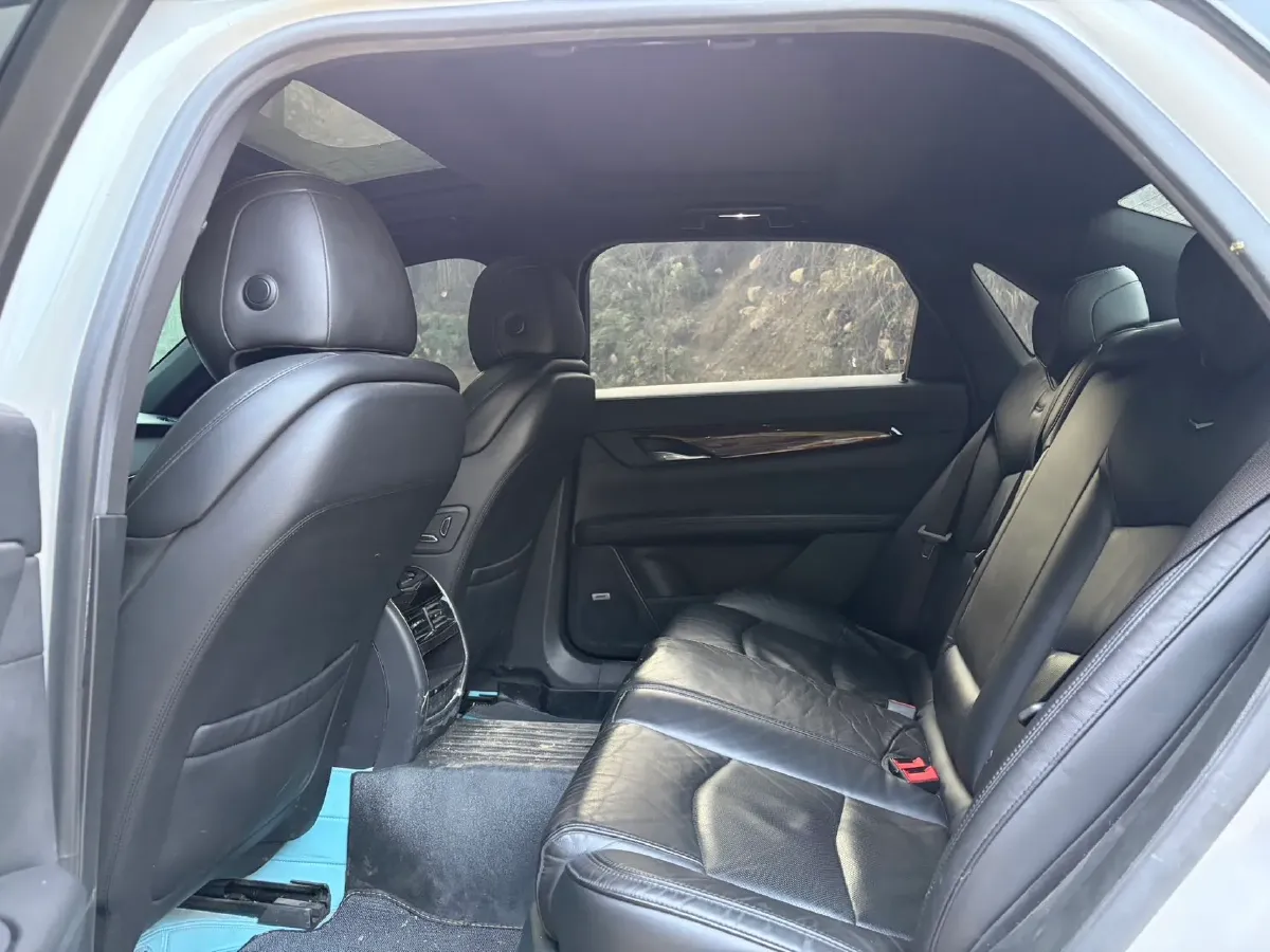 2020 Cadillac CT6 2.0T 241HP L4 10AT,autocango,china used car exporter,china ev exporter,chinese used car exporter,chinese used ev exporter