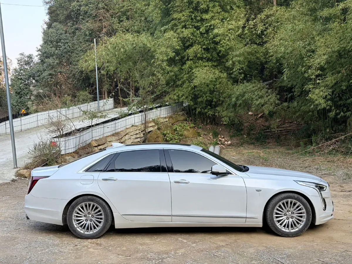 2020 Cadillac CT6 2.0T 241HP L4 10AT,autocango,china used car exporter,china ev exporter,chinese used car exporter,chinese used ev exporter