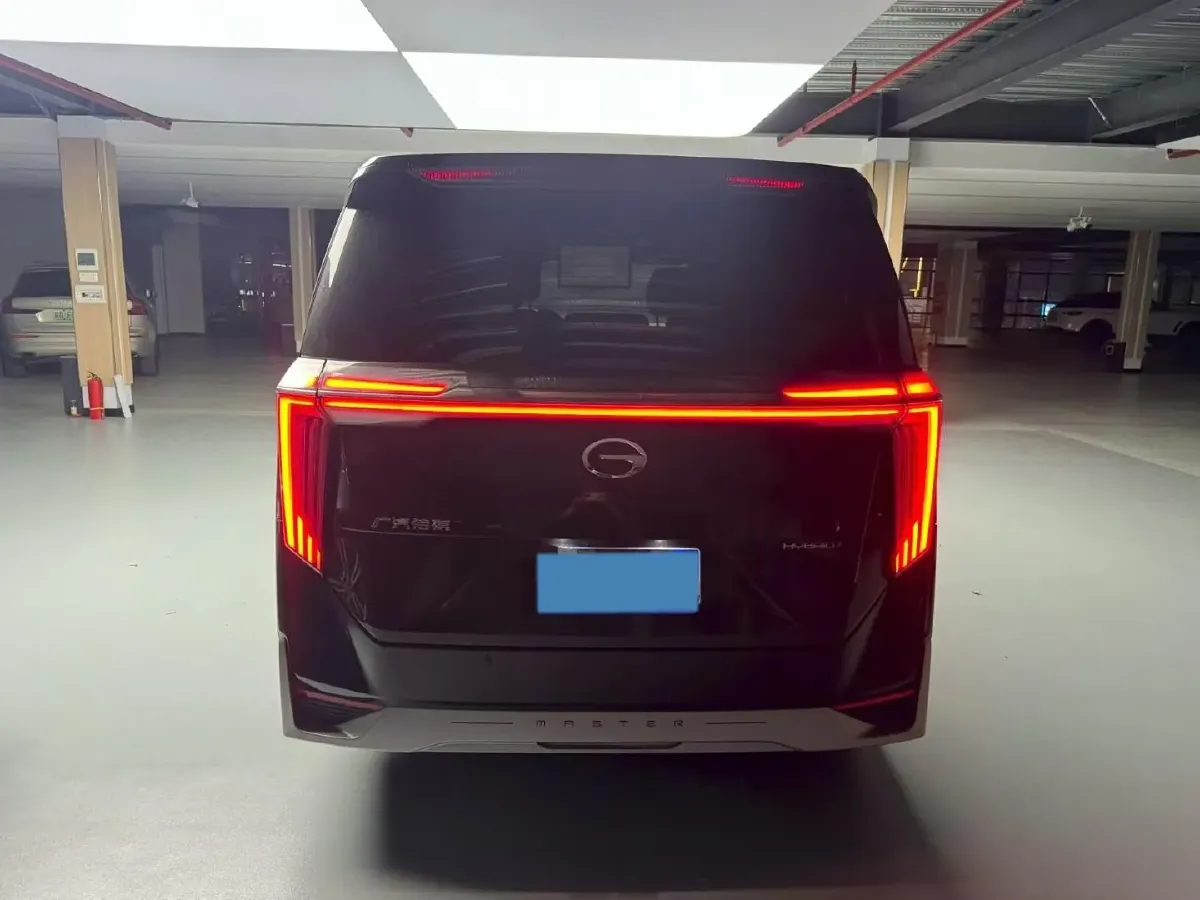 2023 GAC Trumpchi M8 2.0T 190HP L4 E-CVT Hybrid,autocango,china used car exporter,china ev exporter,chinese used car exporter,chinese used ev exporter