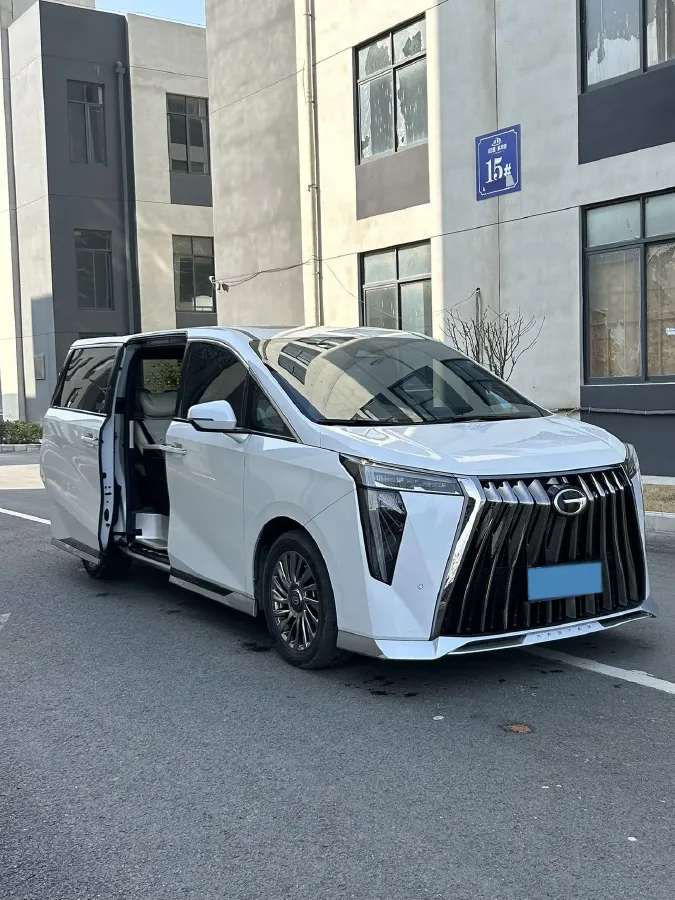 2023 GAC Trumpchi M8 2.0T 252HP L4 8AT,autocango,china used car exporter,china ev exporter,chinese used car exporter,chinese used ev exporter