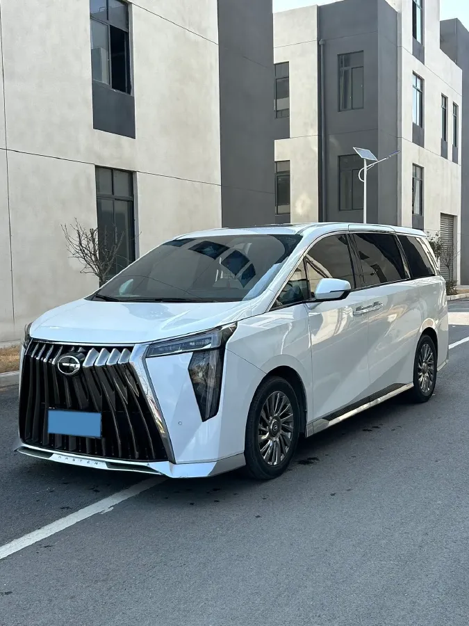 2023 GAC Trumpchi M8 2.0T 252HP L4 8AT,autocango,china used car exporter,china ev exporter,chinese used car exporter,chinese used ev exporter