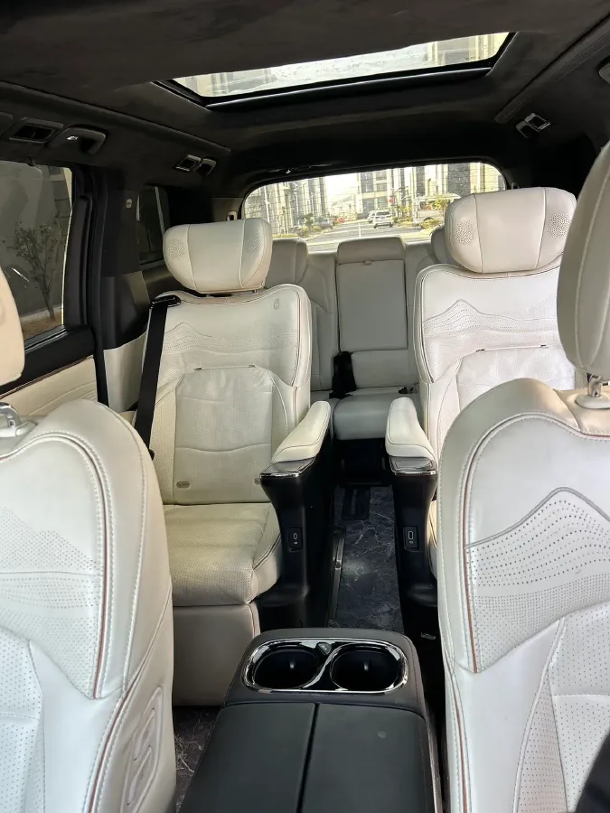 2023 GAC Trumpchi M8 2.0T 252HP L4 8AT,autocango,china used car exporter,china ev exporter,chinese used car exporter,chinese used ev exporter