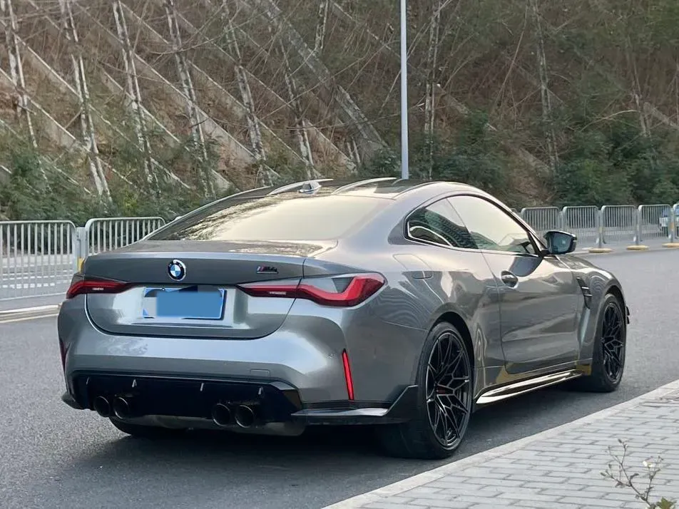 2023 BMW M4 3.0T 510HP L6 8AT,autocango,china used car exporter,china ev exporter,chinese used car exporter,chinese used ev exporter