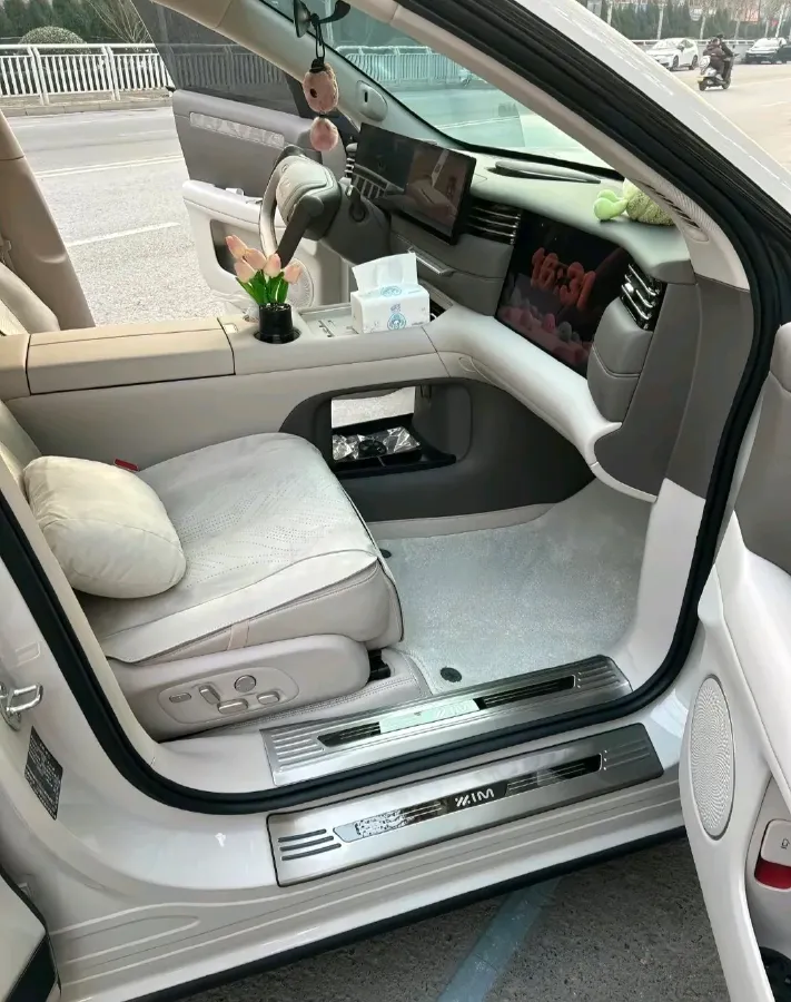 2026 IM LS6 REEV 155HP REEV,autocango,china used car exporter,china ev exporter,chinese used car exporter,chinese used ev exporter