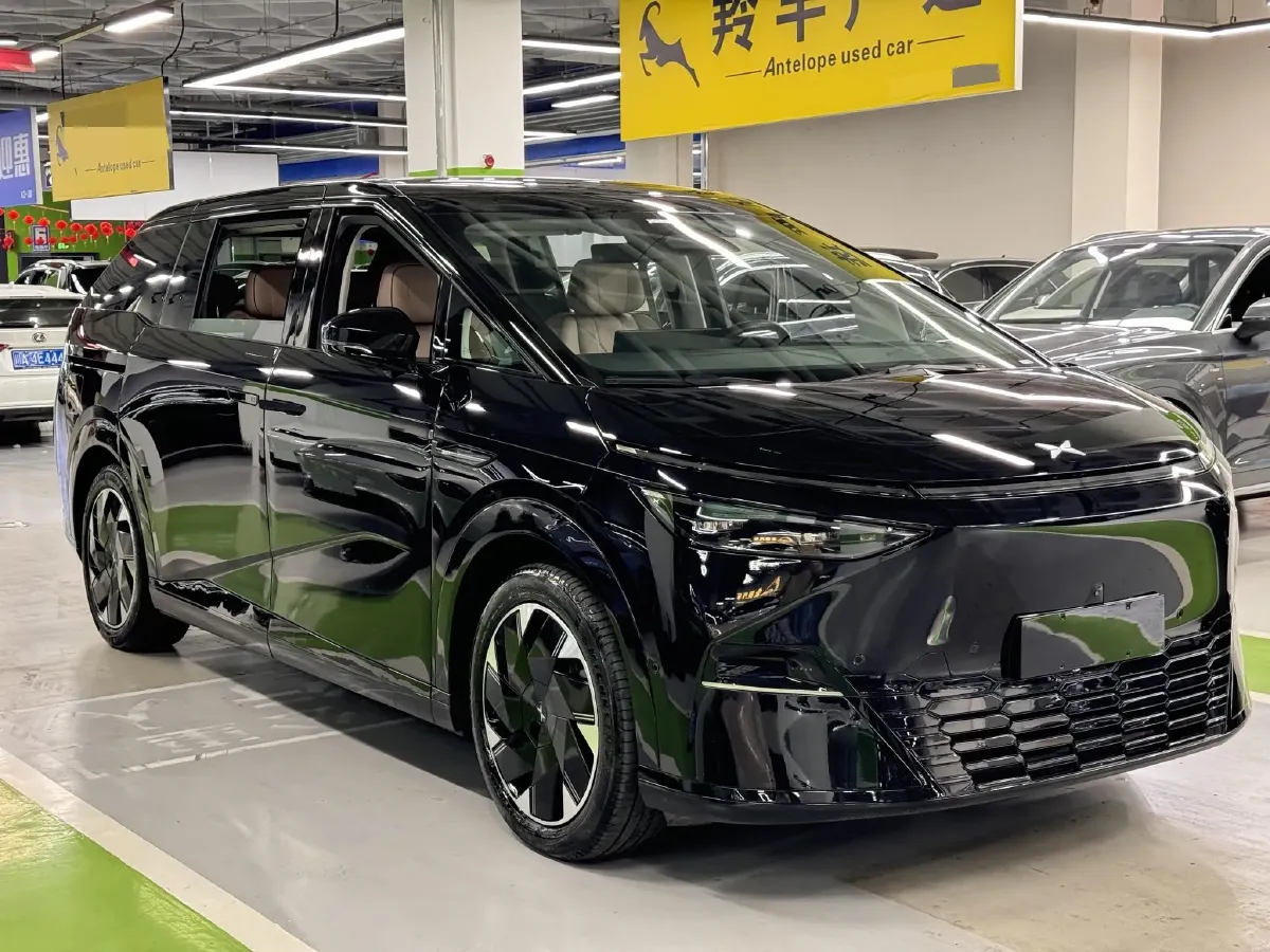 2024 Xpeng X9 BEV 101.5KWH,autocango,china used car exporter,china ev exporter,chinese used car exporter,chinese used ev exporter