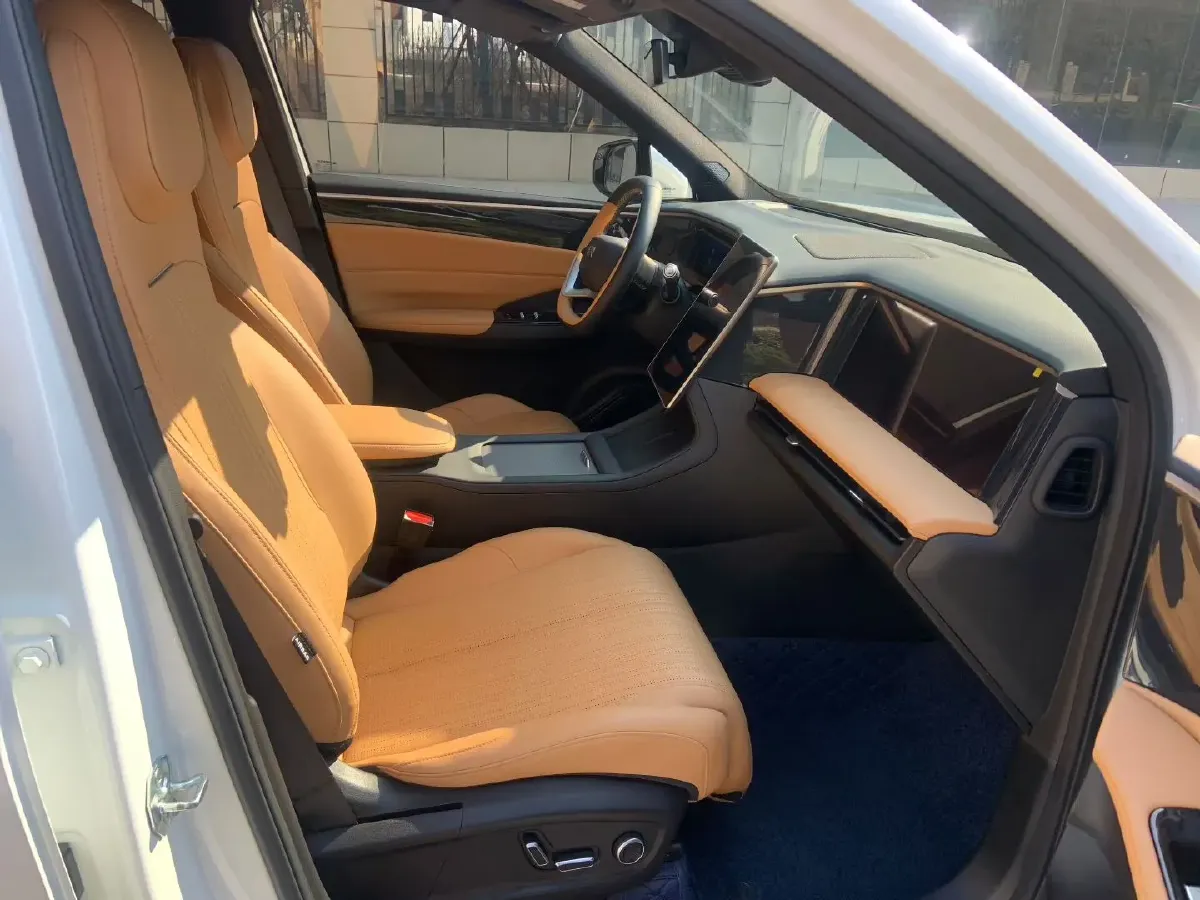 2024 Geely Galaxy L7 1.5T 163HP L4 3DHT PHEV 18.7KWH,autocango,china used car exporter,china ev exporter,chinese used car exporter,chinese used ev exporter