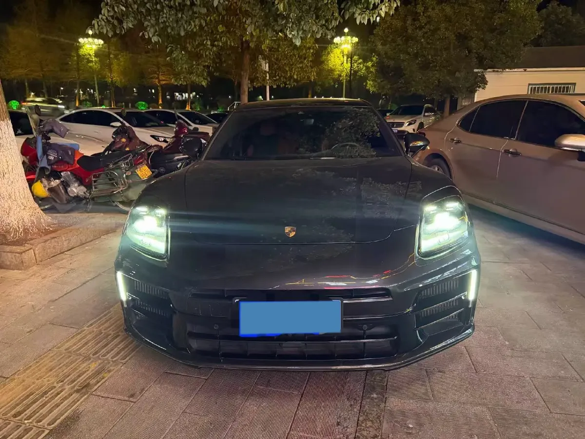 2024 Porsche Panamera 2.9T 353HP V6 8DCT,autocango,china used car exporter,china ev exporter,chinese used car exporter,chinese used ev exporter