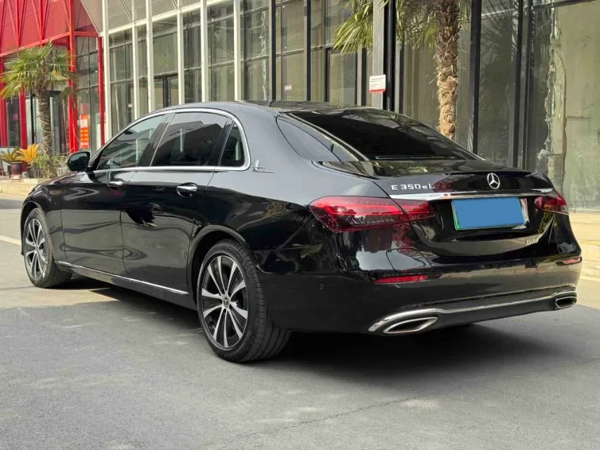 2022 Mercedes-Benz E Class 2.0T 211HP L4 9AT PHEV 25.4KWH,autocango,china used car exporter,china ev exporter,chinese used car exporter,chinese used ev exporter