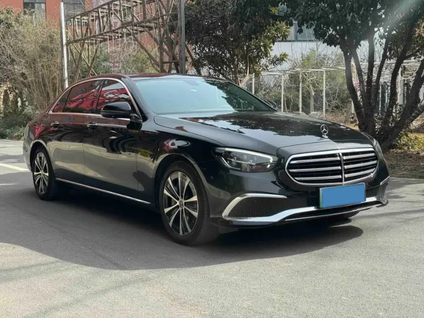 2022 Mercedes-Benz E Class 2.0T 211HP L4 9AT PHEV 25.4KWH,autocango,china used car exporter,china ev exporter,chinese used car exporter,chinese used ev exporter
