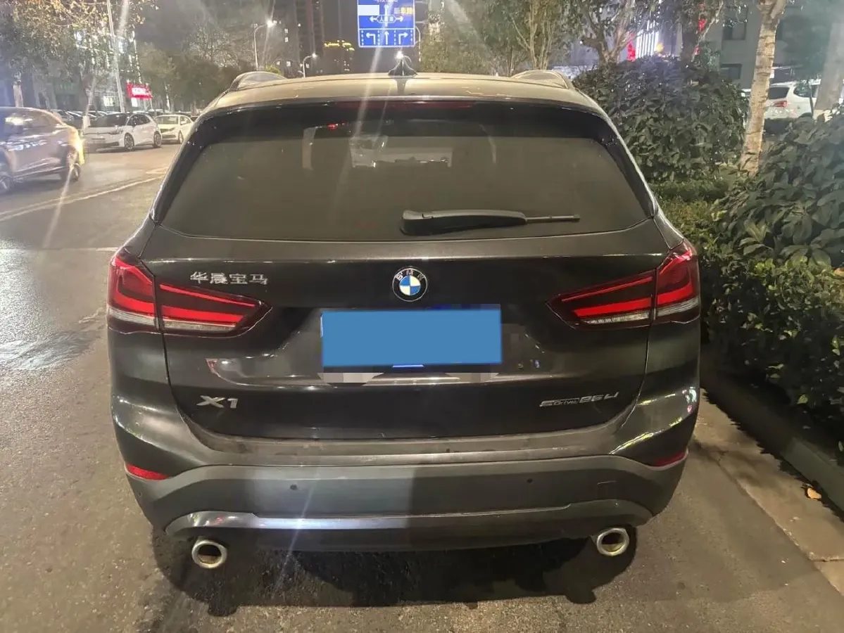 2022 BMW X1 2.0T 192HP L4 7DCT,autocango,china used car exporter,china ev exporter,chinese used car exporter,chinese used ev exporter