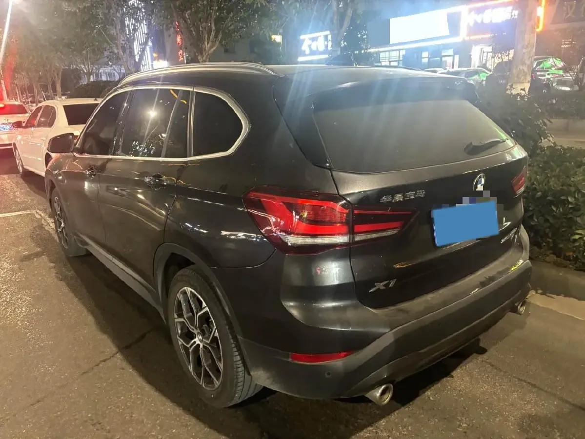 2022 BMW X1 2.0T 192HP L4 7DCT,autocango,china used car exporter,china ev exporter,chinese used car exporter,chinese used ev exporter