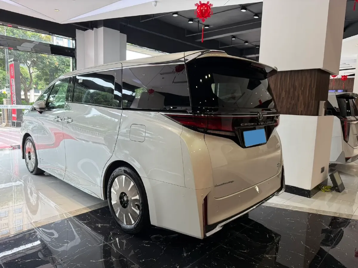 2024 Toyota Vellfire 2.5L 190HP L4 E-CVT Hybrid,autocango,china used car exporter,china ev exporter,chinese used car exporter,chinese used ev exporter