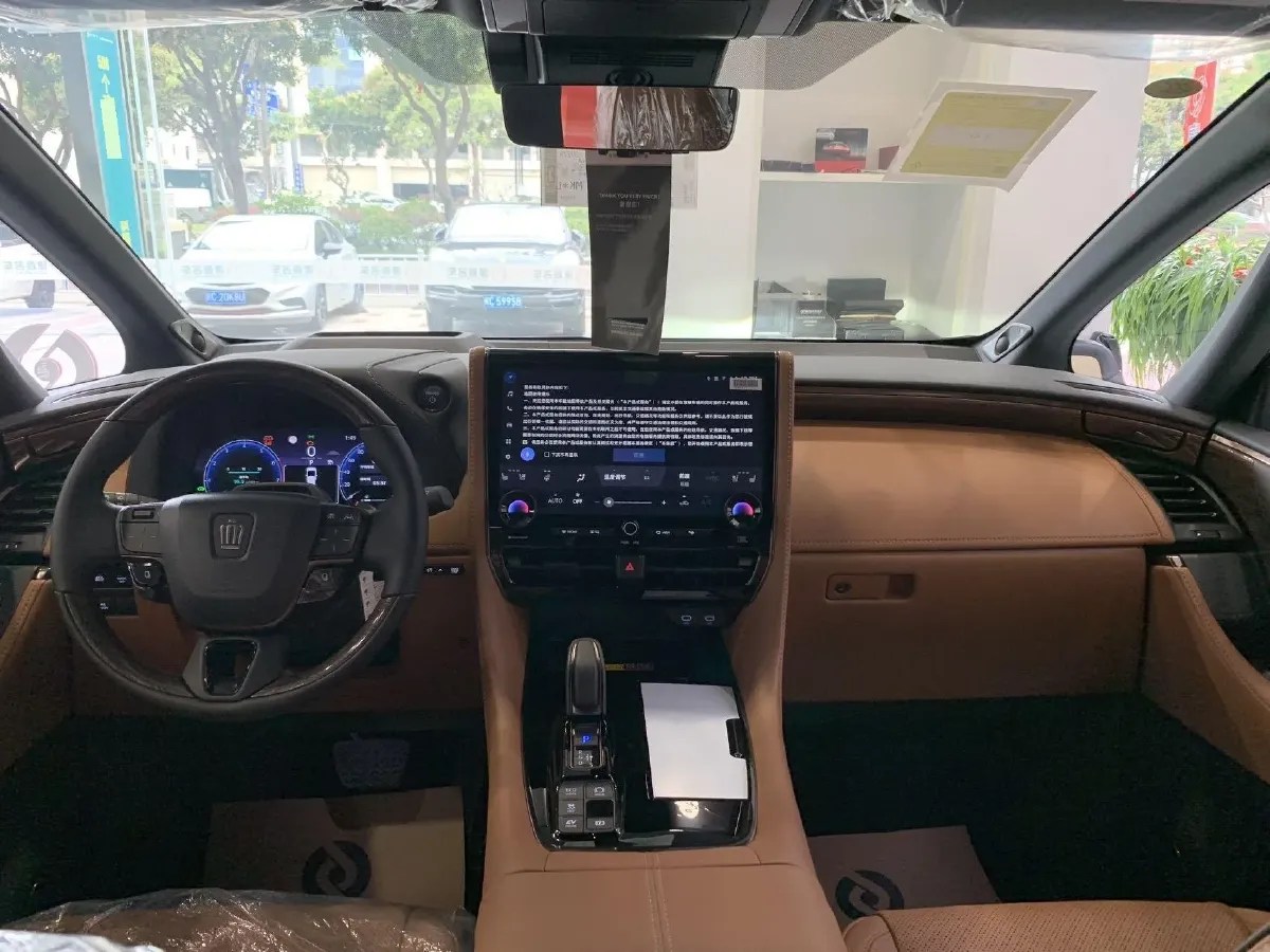 2024 Toyota Vellfire 2.5L 190HP L4 E-CVT Hybrid,autocango,china used car exporter,china ev exporter,chinese used car exporter,chinese used ev exporter