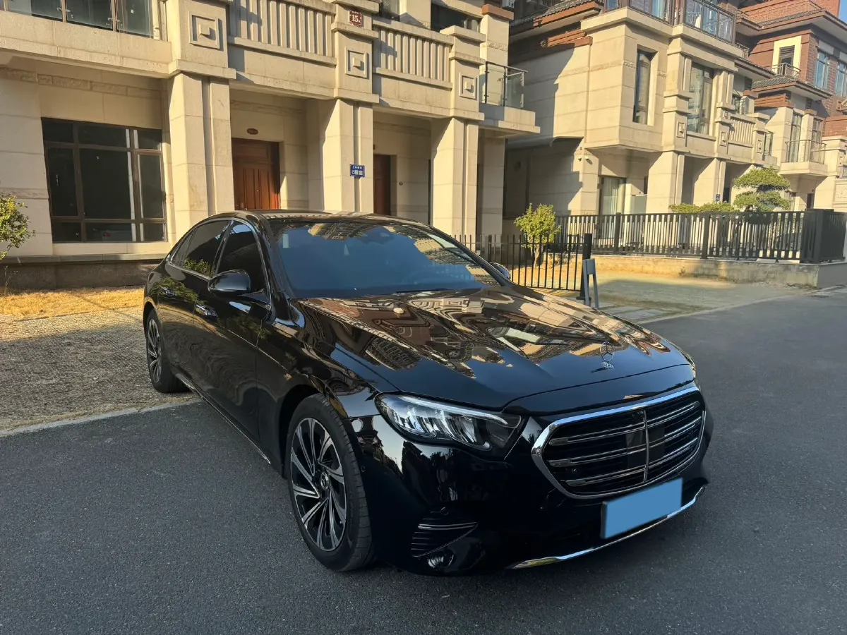 2025 Mercedes-Benz E Class 2.0T 258HP L4 9AT,autocango,china used car exporter,china ev exporter,chinese used car exporter,chinese used ev exporter