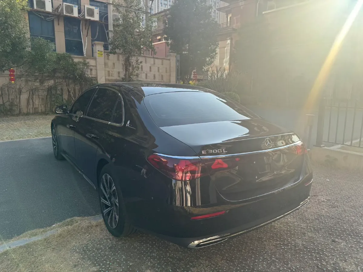 2025 Mercedes-Benz E Class 2.0T 258HP L4 9AT,autocango,china used car exporter,china ev exporter,chinese used car exporter,chinese used ev exporter