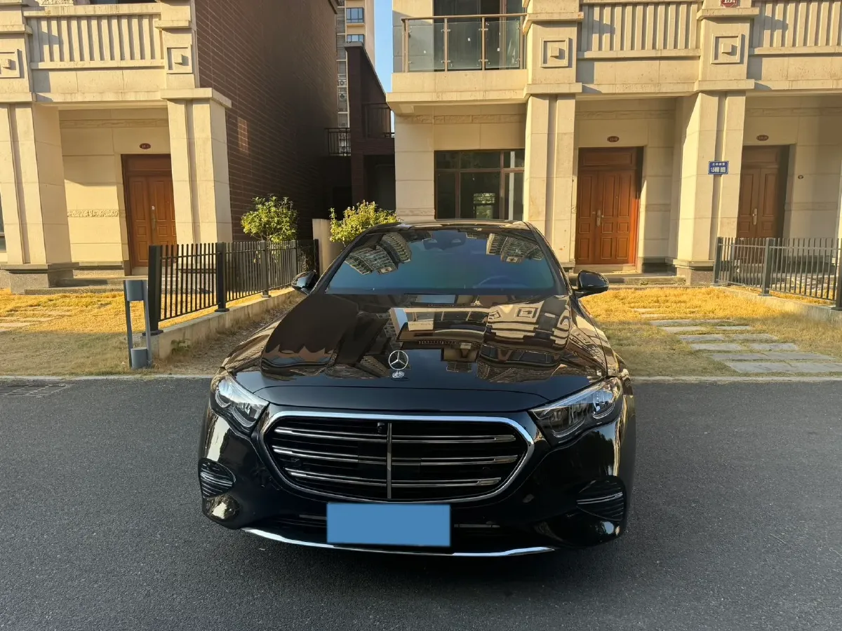 2025 Mercedes-Benz E Class 2.0T 258HP L4 9AT,autocango,china used car exporter,china ev exporter,chinese used car exporter,chinese used ev exporter