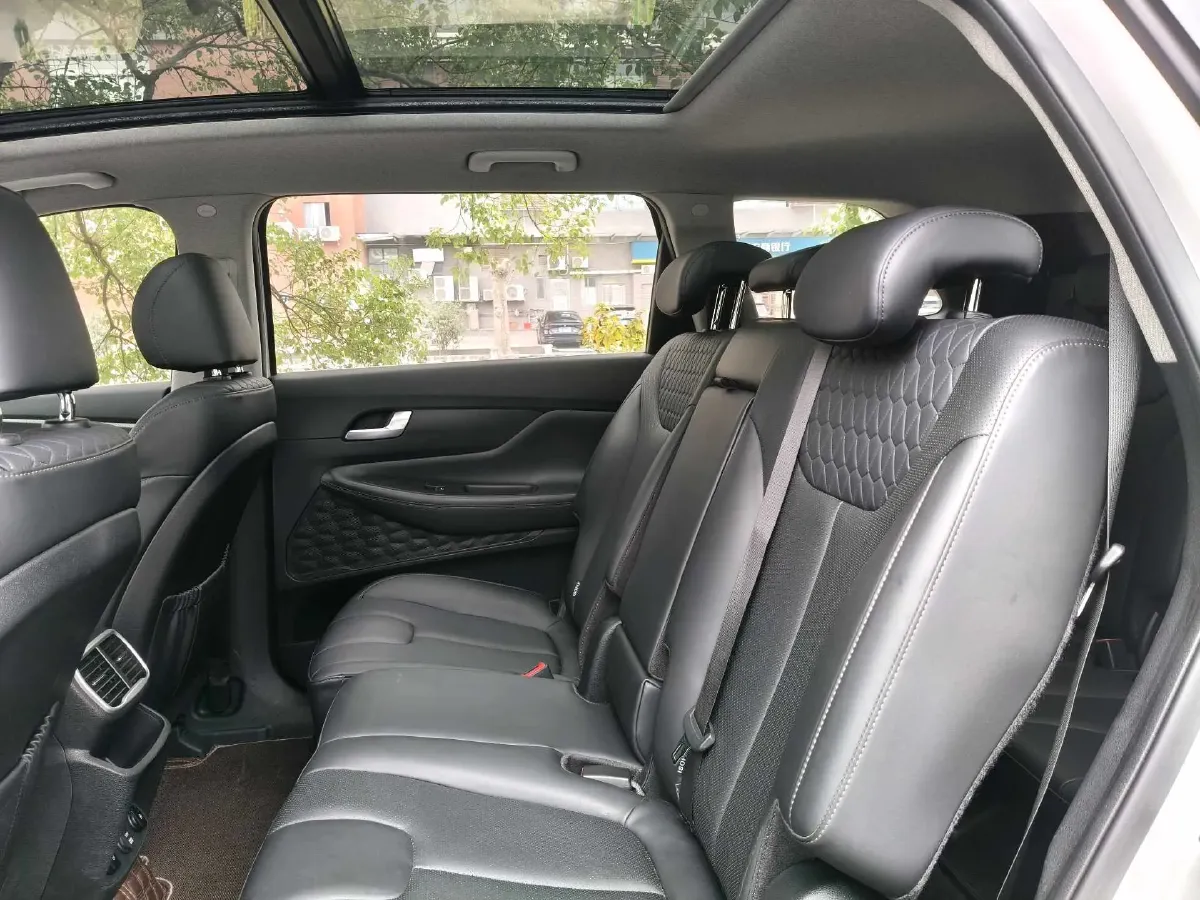 2019 Hyundai Santafe 2.0T 240HP L4 8AT,autocango,china used car exporter,china ev exporter,chinese used car exporter,chinese used ev exporter