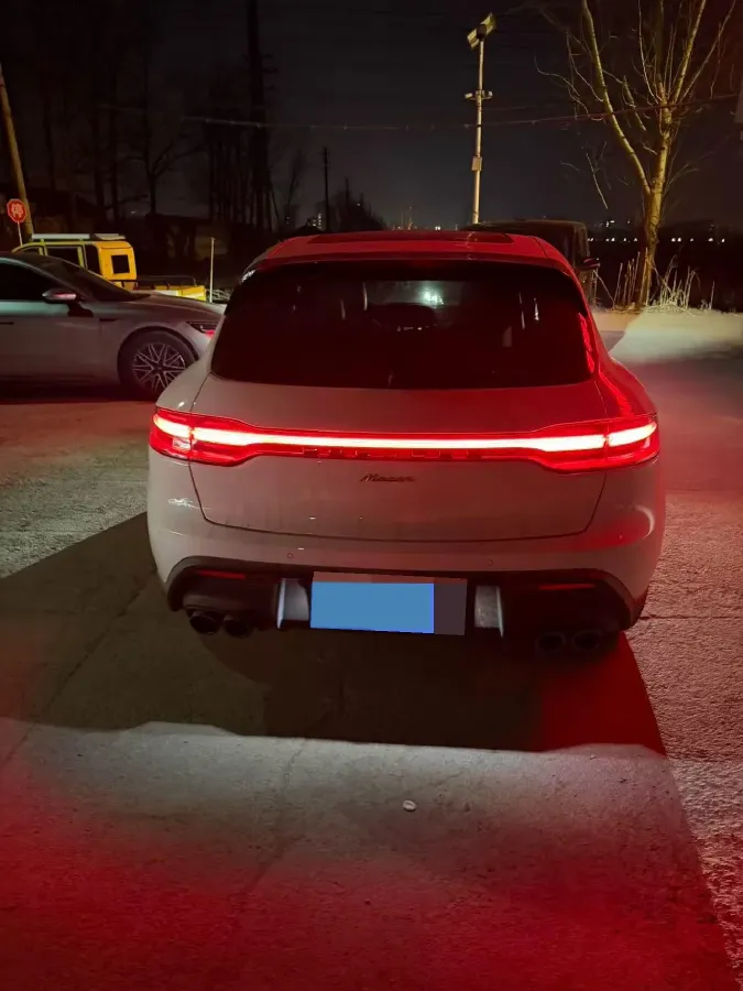 2024 Porsche Macan 2.0T 265HP L4 7DCT,autocango,china used car exporter,china ev exporter,chinese used car exporter,chinese used ev exporter