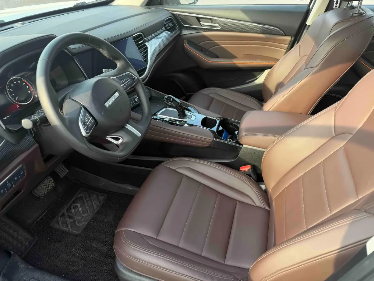 2020 Haval F7 2.0T 224HP L4 7DCT,autocango,china used car exporter,china ev exporter,chinese used car exporter,chinese used ev exporter