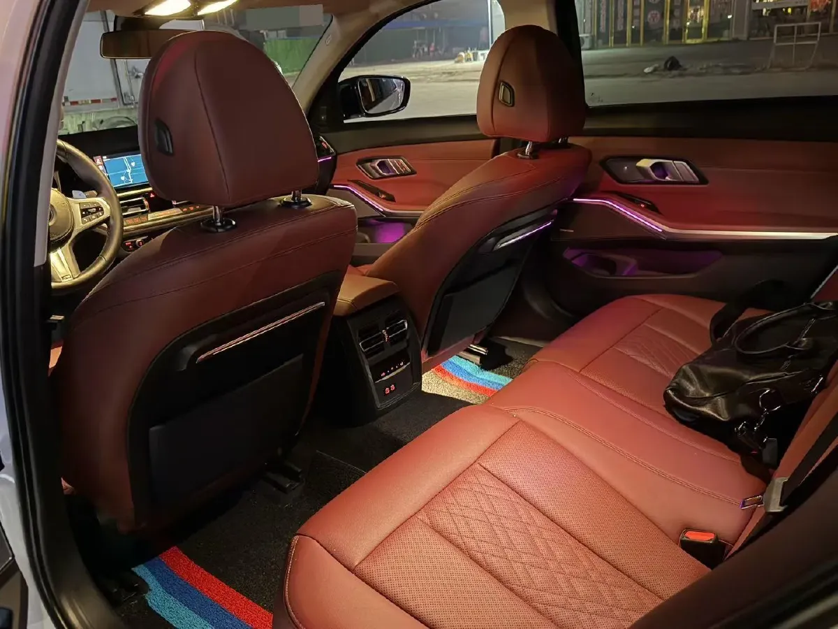 2022 BMW 3 Series 2.0T 258HP L4 8AT,autocango,china used car exporter,china ev exporter,chinese used car exporter,chinese used ev exporter