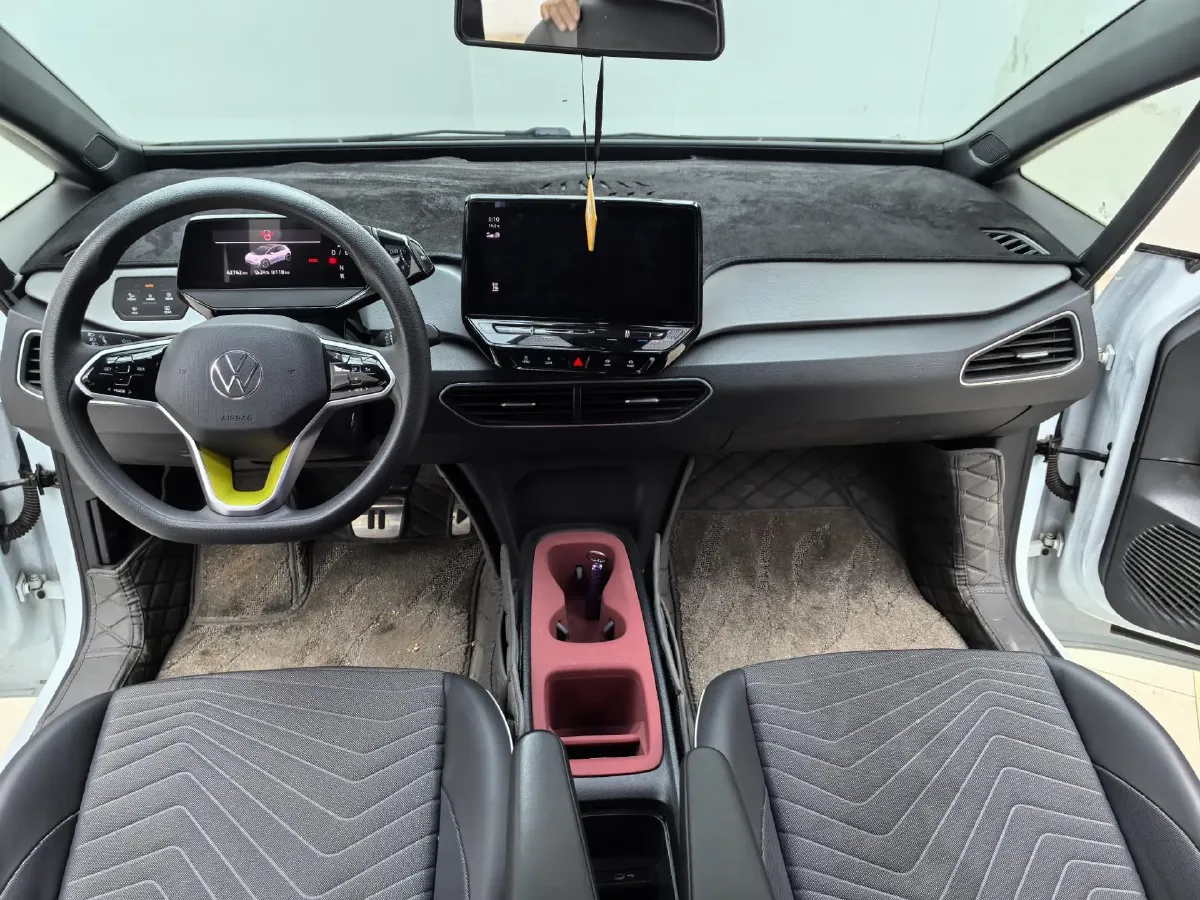 2023 Volkswagen ID.3 BEV 52.8KWH,autocango,china used car exporter,china ev exporter,chinese used car exporter,chinese used ev exporter