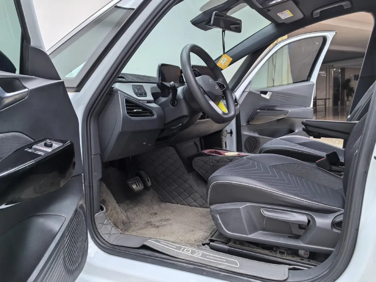 2023 Volkswagen ID.3 BEV 52.8KWH,autocango,china used car exporter,china ev exporter,chinese used car exporter,chinese used ev exporter