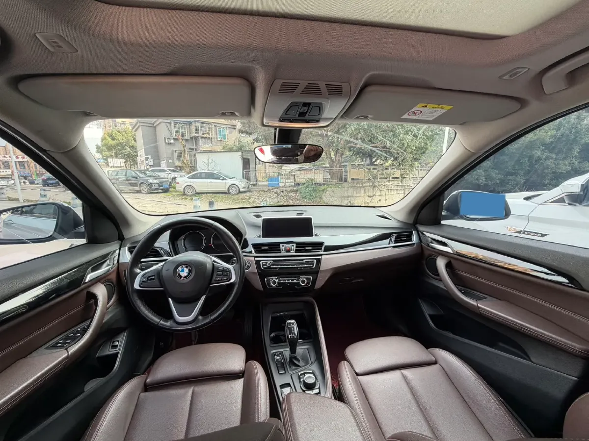 2020 BMW X1 1.5T 140HP L3 7DCT,autocango,china used car exporter,china ev exporter,chinese used car exporter,chinese used ev exporter