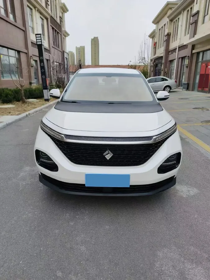 2018 BaoJun 530 1.8L 137HP L4 5AMT,autocango,china used car exporter,china ev exporter,chinese used car exporter,chinese used ev exporter