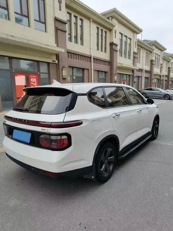 2018 BaoJun 530 1.8L 137HP L4 5AMT,autocango,china used car exporter,china ev exporter,chinese used car exporter,chinese used ev exporter