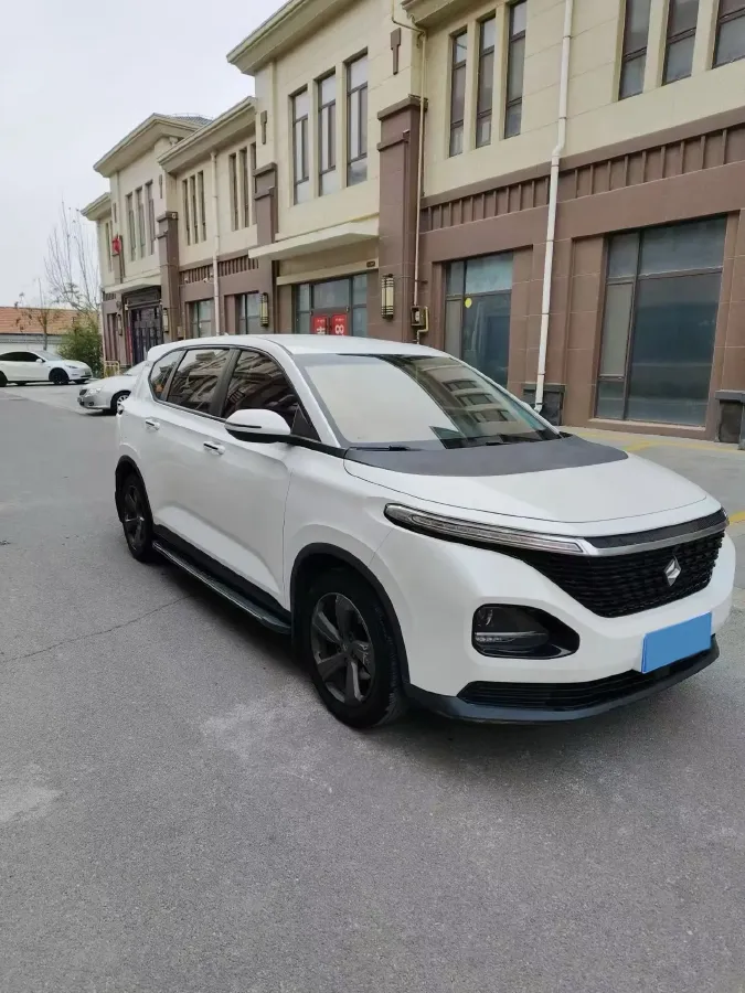 2018 BaoJun 530 1.8L 137HP L4 5AMT,autocango,china used car exporter,china ev exporter,chinese used car exporter,chinese used ev exporter