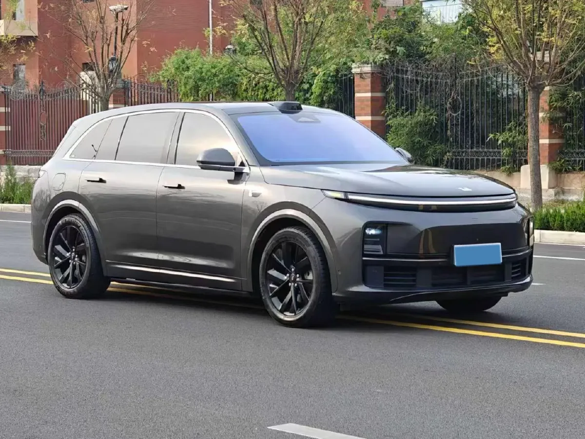 2023 Li L7 Range Extended 154HP REEV 40.9KWH,autocango,china used car exporter,china ev exporter,chinese used car exporter,chinese used ev exporter