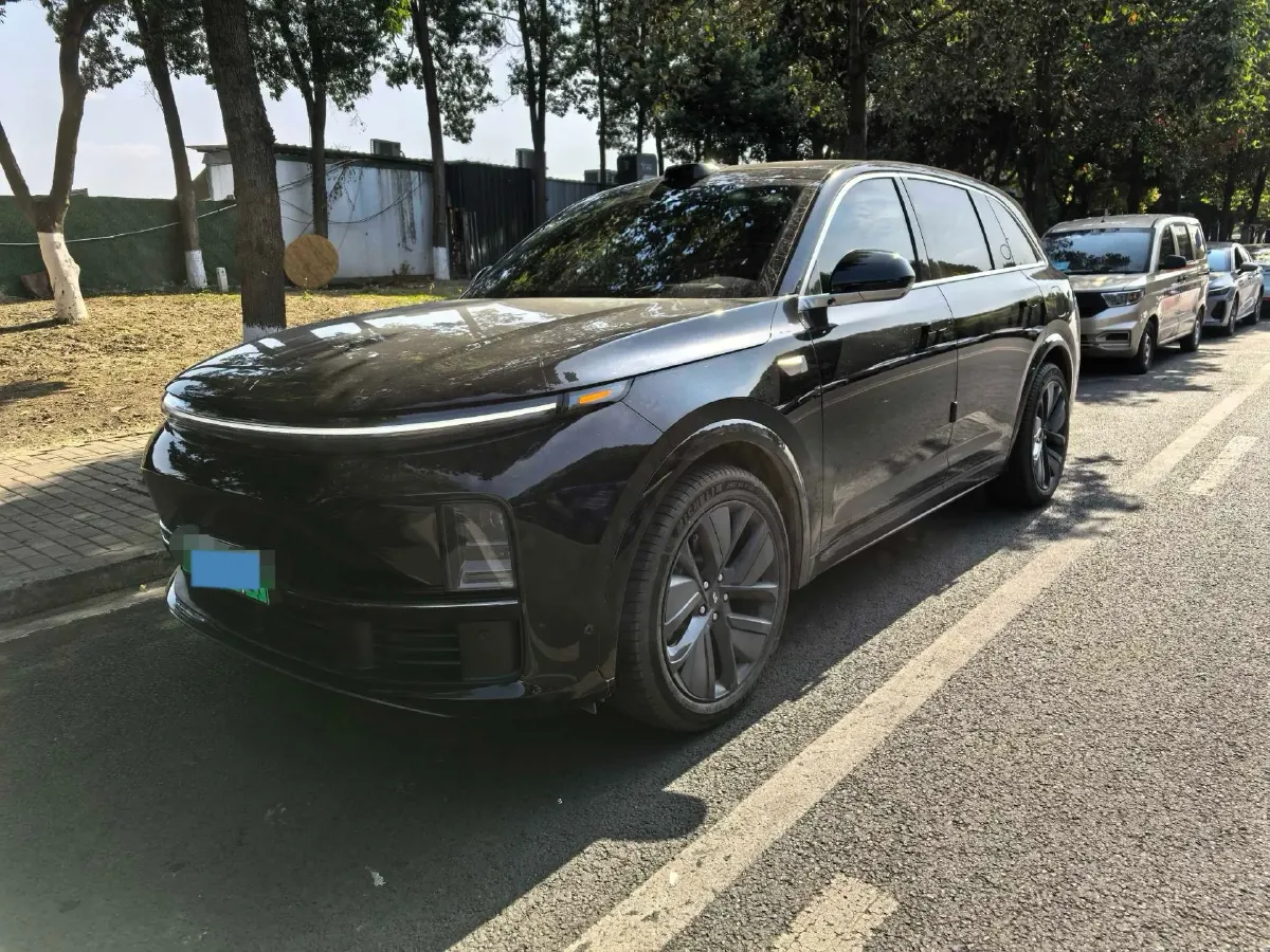 2024 Li L8 Range Extended 154HP REEV 42.8KWH,autocango,china used car exporter,china ev exporter,chinese used car exporter,chinese used ev exporter