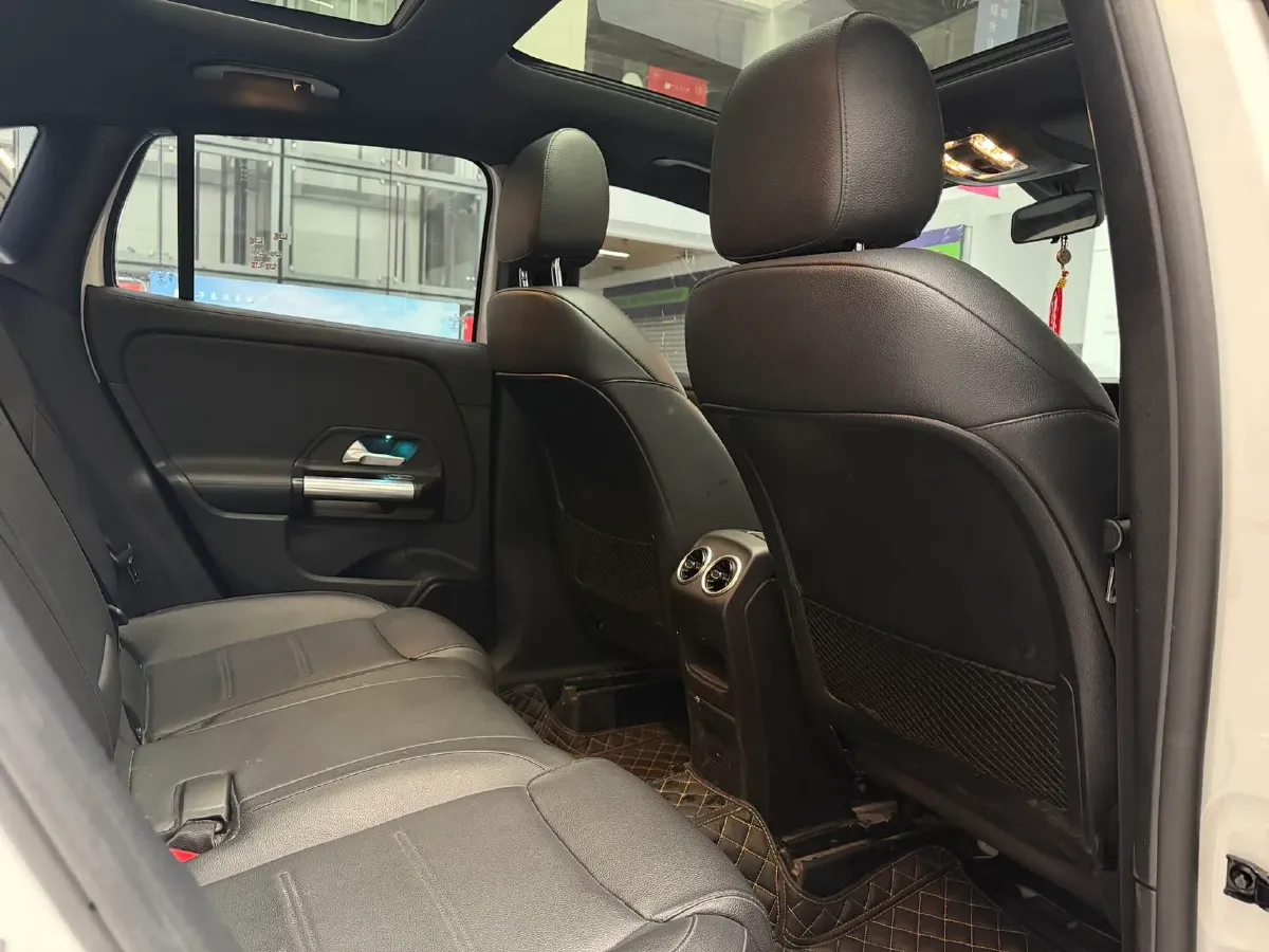 2022 Mercedes-Benz GLA Class 1.3T 163HP L4 7DCT,autocango,china used car exporter,china ev exporter,chinese used car exporter,chinese used ev exporter