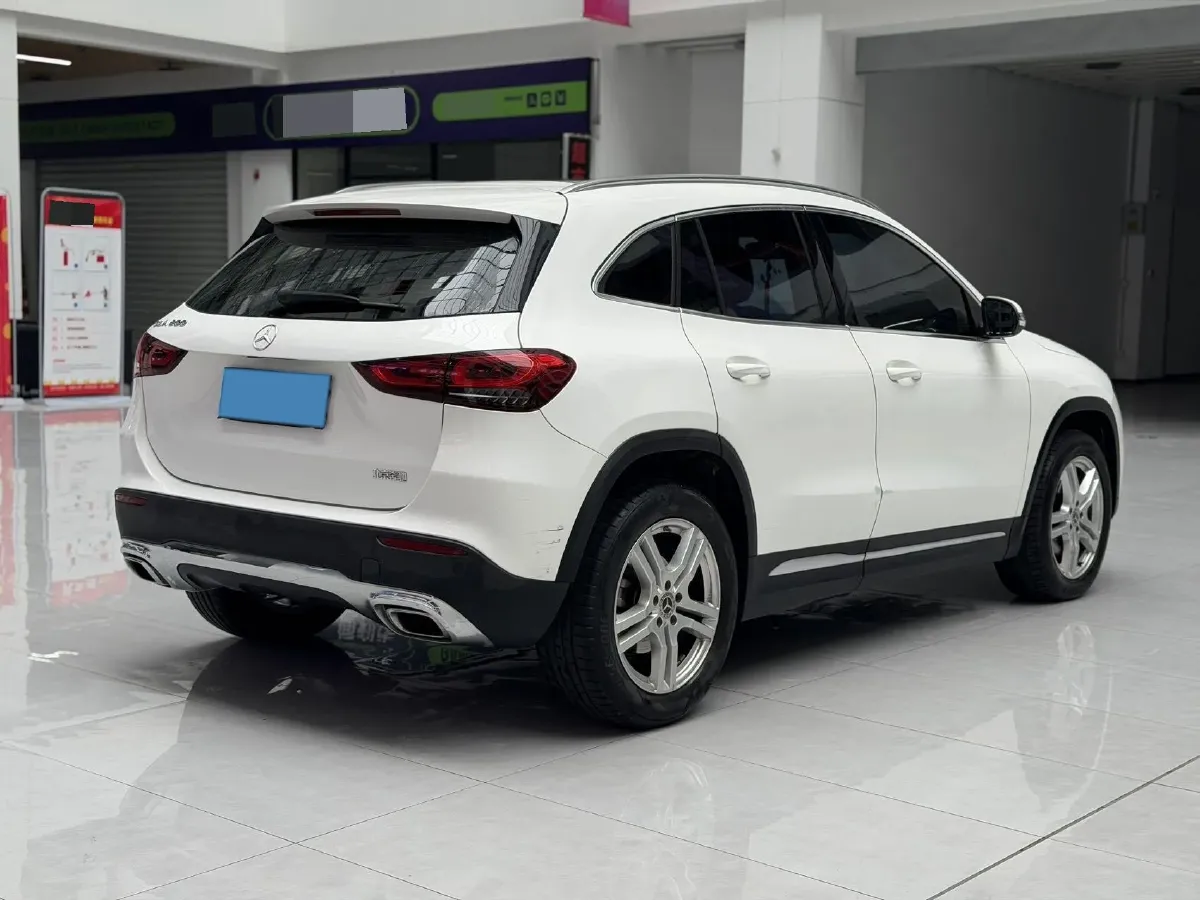 2022 Mercedes-Benz GLA Class 1.3T 163HP L4 7DCT,autocango,china used car exporter,china ev exporter,chinese used car exporter,chinese used ev exporter