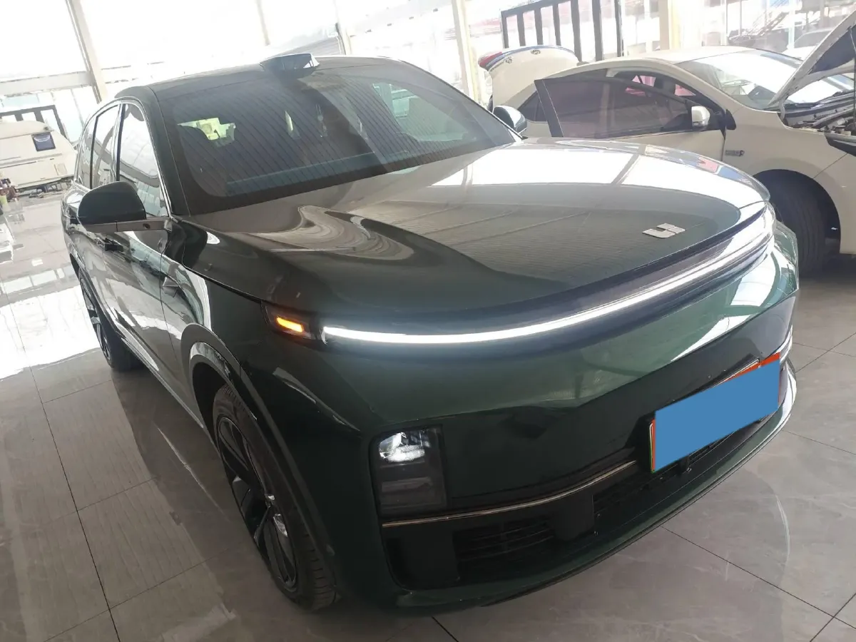 2023 Li L7 Range Extended 154HP REEV 40.9KWH,autocango,china used car exporter,china ev exporter,chinese used car exporter,chinese used ev exporter