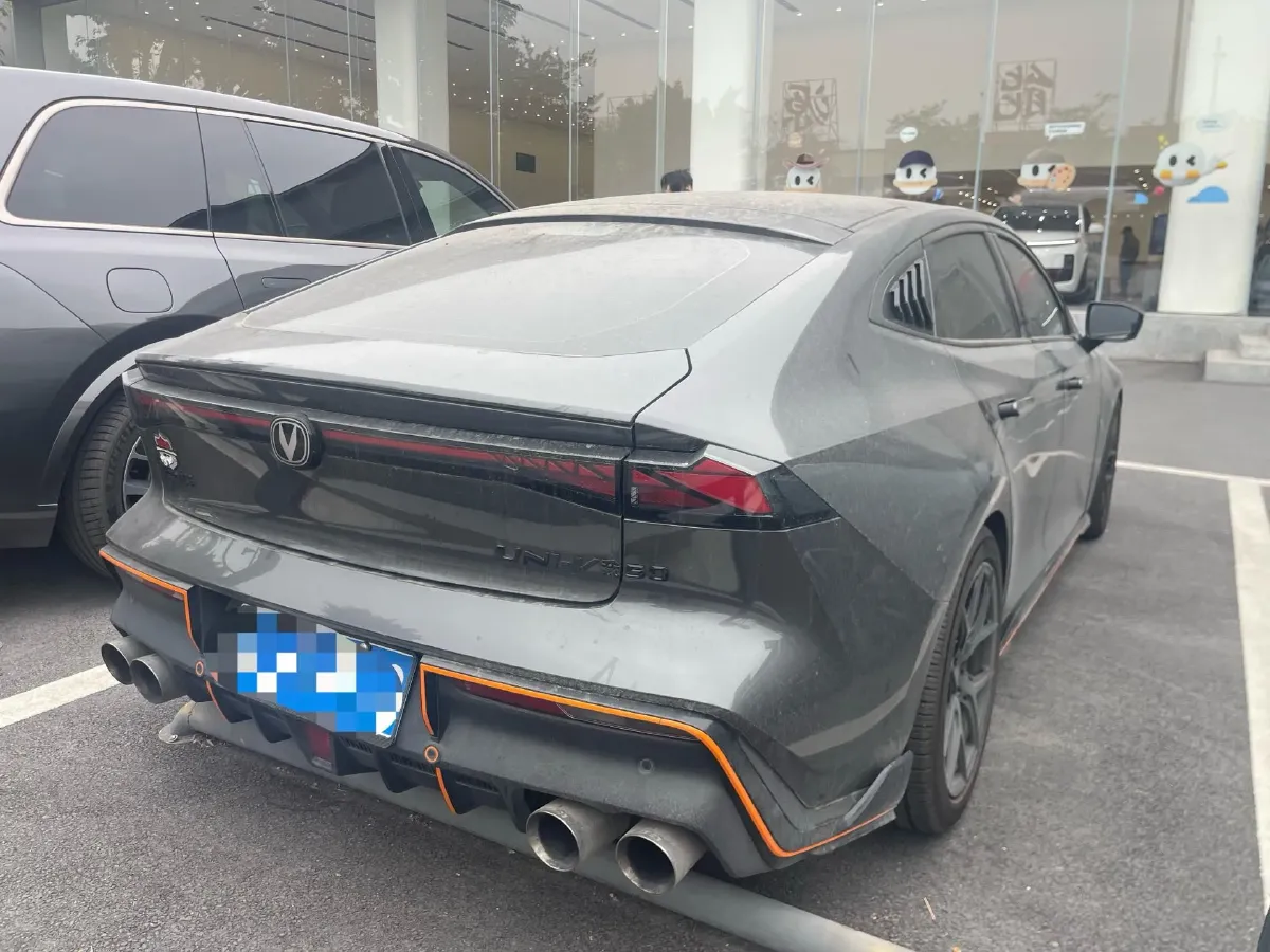 2023 ChangAn UNI-V 2.0T 233HP L4 8AT,autocango,china used car exporter,china ev exporter,chinese used car exporter,chinese used ev exporter