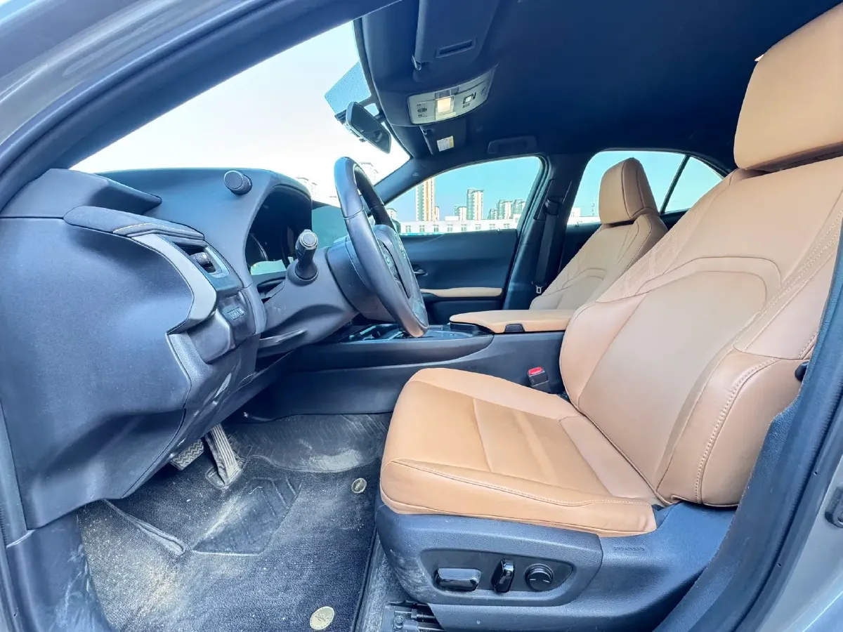 2022 Lexus UX 2.0L 146HP L4 E-CVT Hybrid,autocango,china used car exporter,china ev exporter,chinese used car exporter,chinese used ev exporter