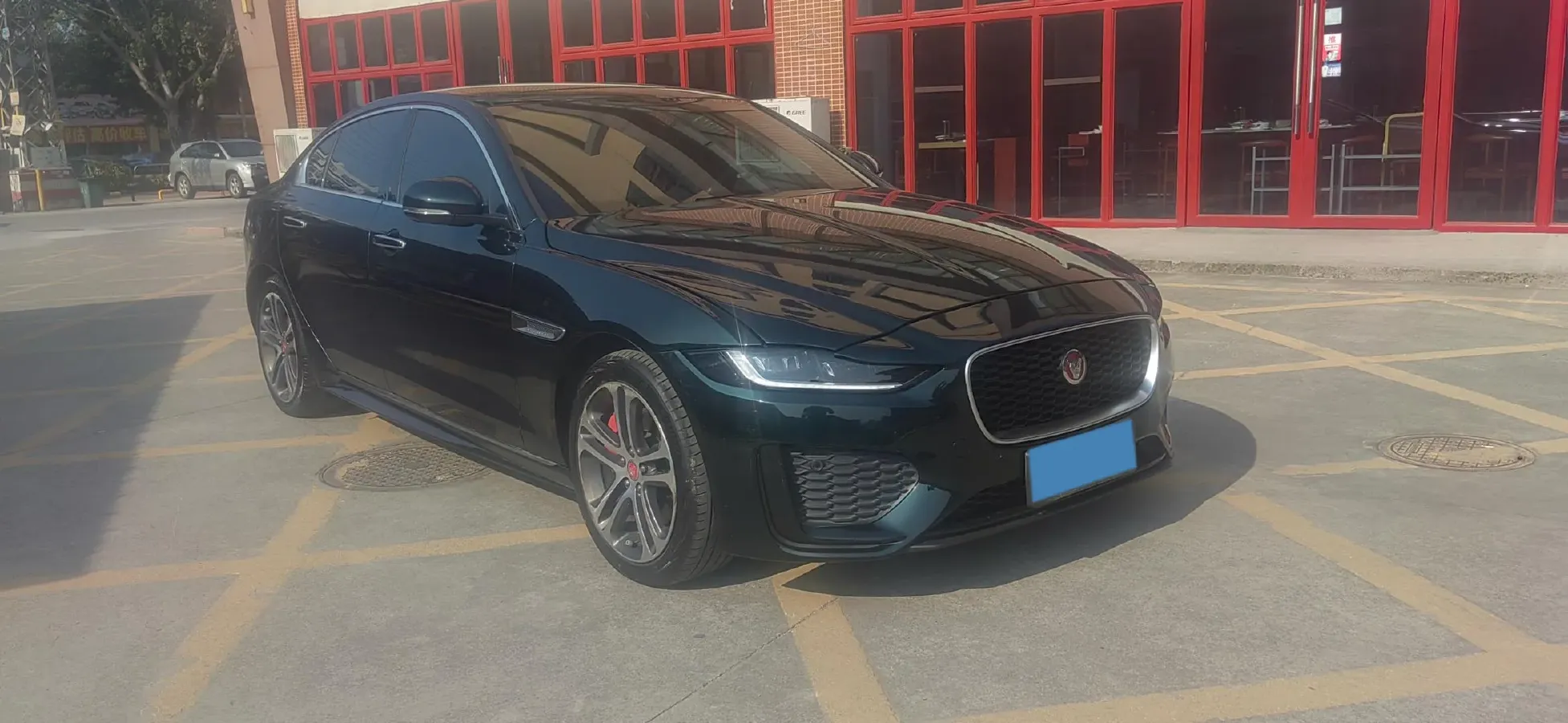 2021 Jaguar XEL 2.0T 250HP L4 8AT,autocango,china used car exporter,china ev exporter,chinese used car exporter,chinese used ev exporter