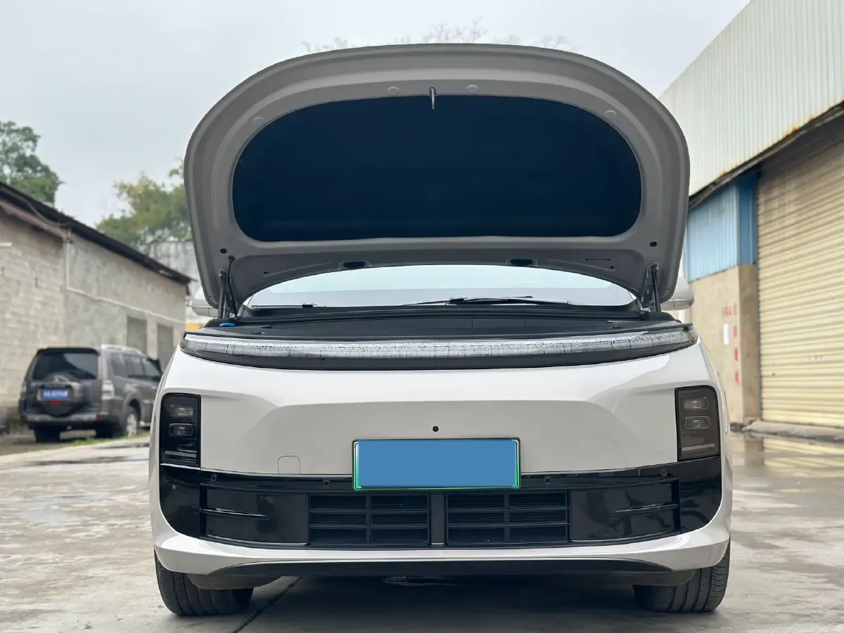 2024 Li L6 Range Extended 154HP L4 REEV 36.8KWH,autocango,china used car exporter,china ev exporter,chinese used car exporter,chinese used ev exporter