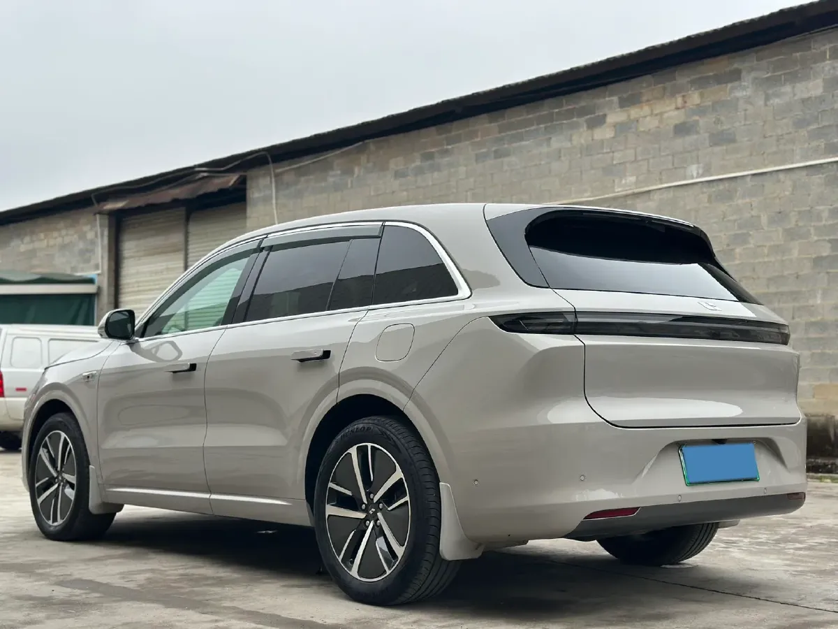2024 Li L6 Range Extended 154HP L4 REEV 36.8KWH,autocango,china used car exporter,china ev exporter,chinese used car exporter,chinese used ev exporter