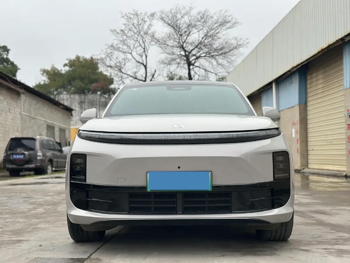 2024 Li L6 Range Extended 154HP L4 REEV 36.8KWH,autocango,china used car exporter,china ev exporter,chinese used car exporter,chinese used ev exporter