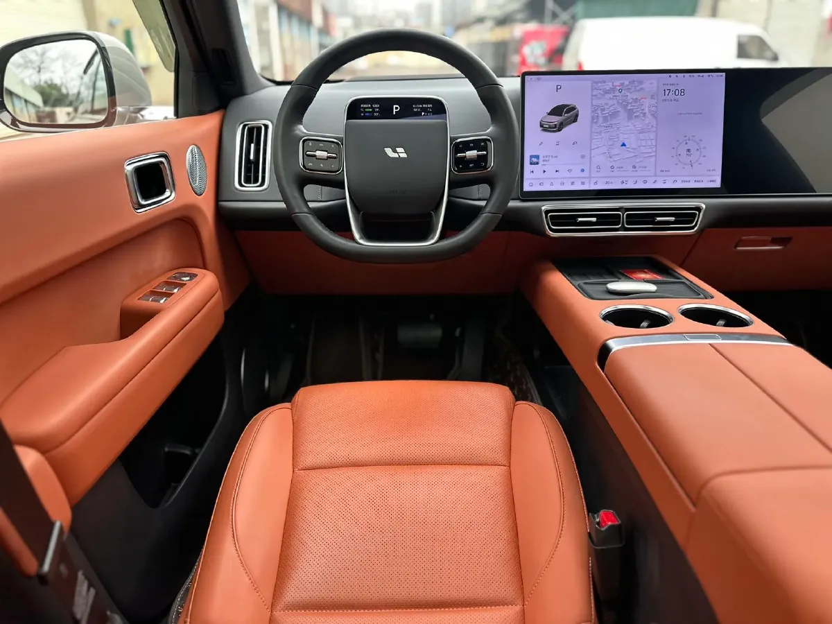 2024 Li L6 Range Extended 154HP L4 REEV 36.8KWH,autocango,china used car exporter,china ev exporter,chinese used car exporter,chinese used ev exporter