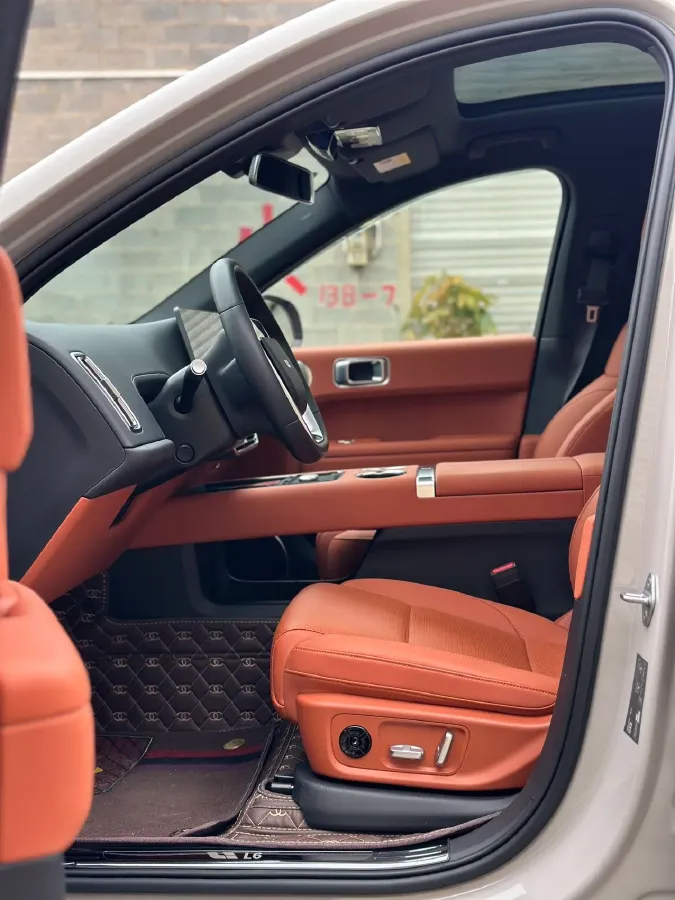 2024 Li L6 Range Extended 154HP L4 REEV 36.8KWH,autocango,china used car exporter,china ev exporter,chinese used car exporter,chinese used ev exporter