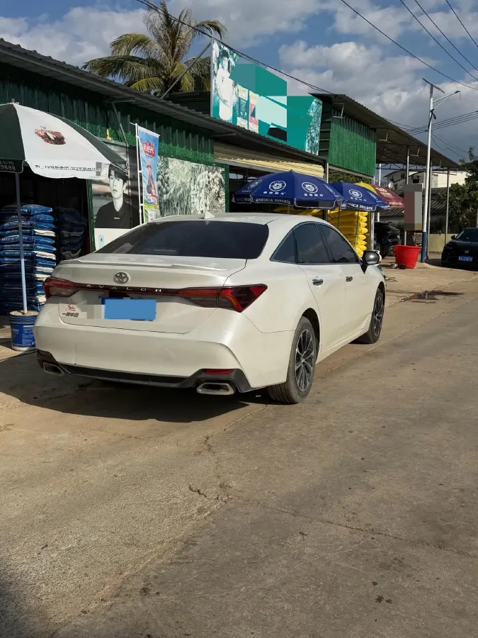 2023 Toyota Avalon 2.5L 207HP L4 8AT,autocango,china used car exporter,china ev exporter,chinese used car exporter,chinese used ev exporter