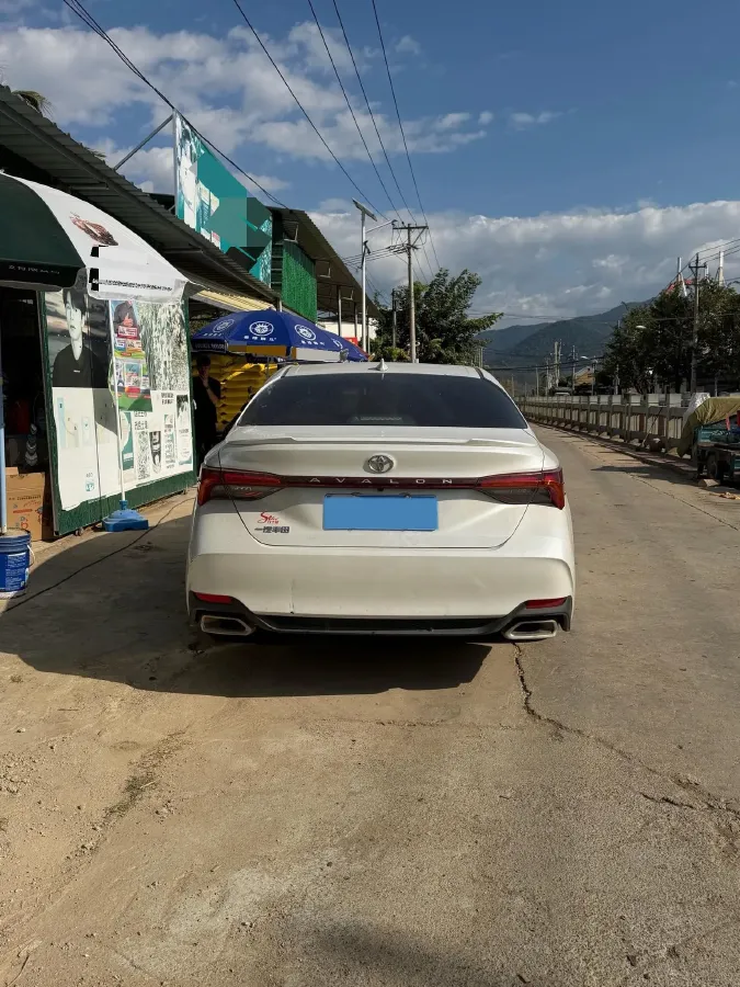 2023 Toyota Avalon 2.5L 207HP L4 8AT,autocango,china used car exporter,china ev exporter,chinese used car exporter,chinese used ev exporter