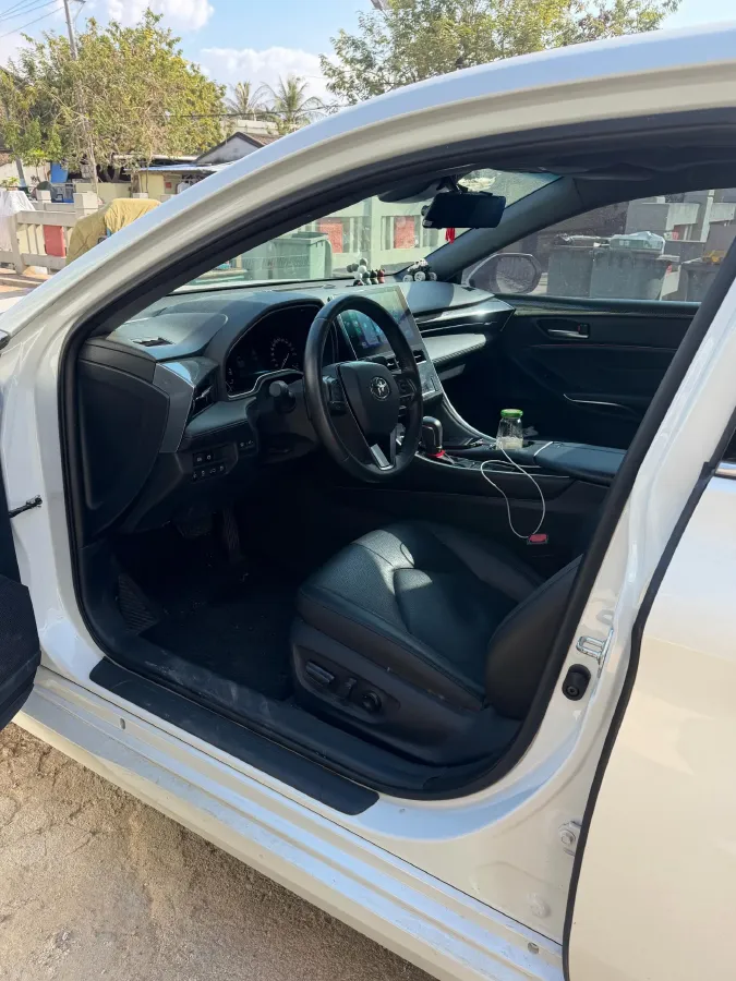 2023 Toyota Avalon 2.5L 207HP L4 8AT,autocango,china used car exporter,china ev exporter,chinese used car exporter,chinese used ev exporter