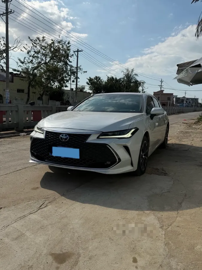 2023 Toyota Avalon 2.5L 207HP L4 8AT,autocango,china used car exporter,china ev exporter,chinese used car exporter,chinese used ev exporter